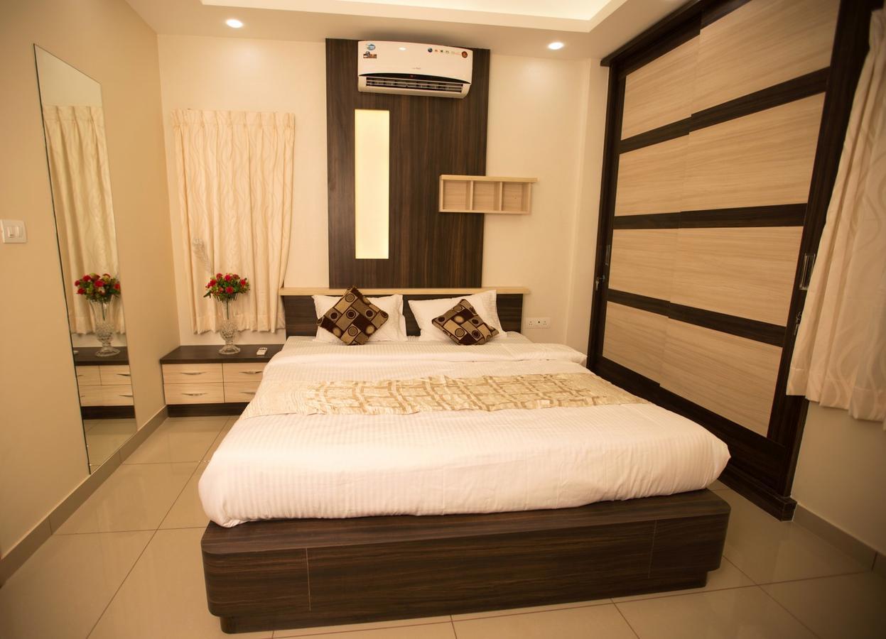 Benaka Suites Bengalúr Exteriér fotografie